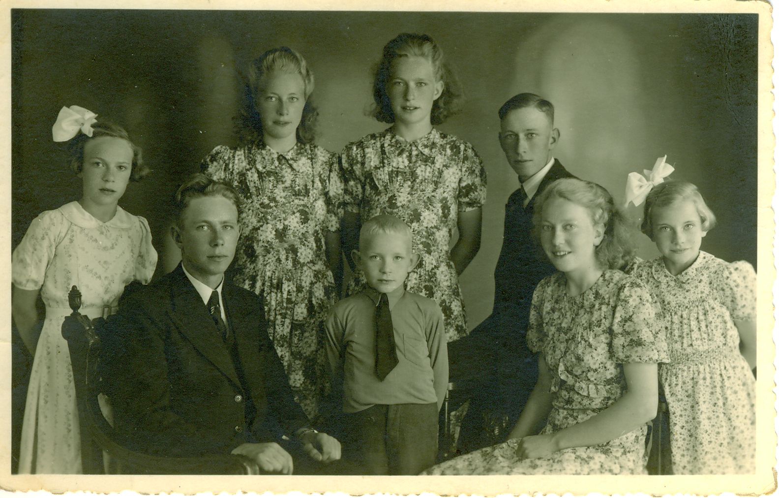 1943-De-kinderen-van-Sieds-en-Ietje-Tichelaar